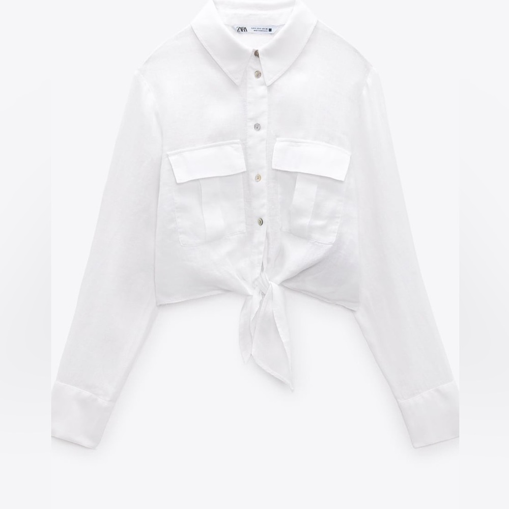 NWT CROPPED TOP WITH KNOT